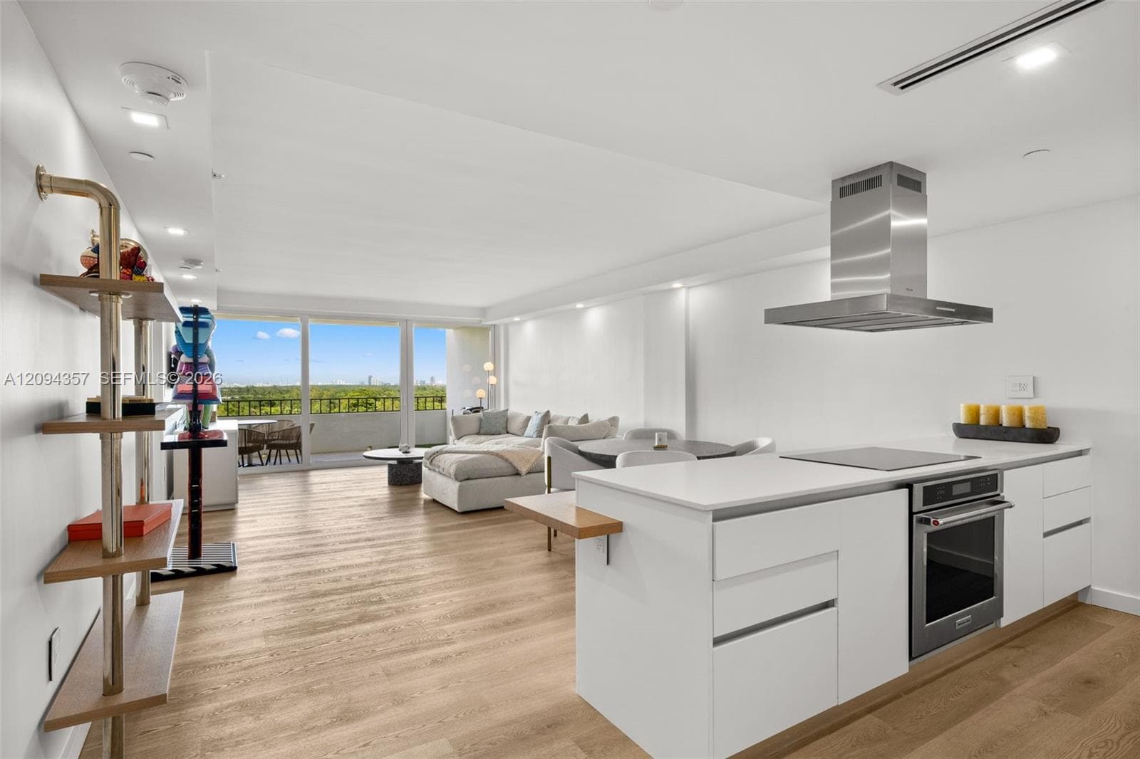 Commodore Club West · #1002 in Key Biscayne - Photo 3
