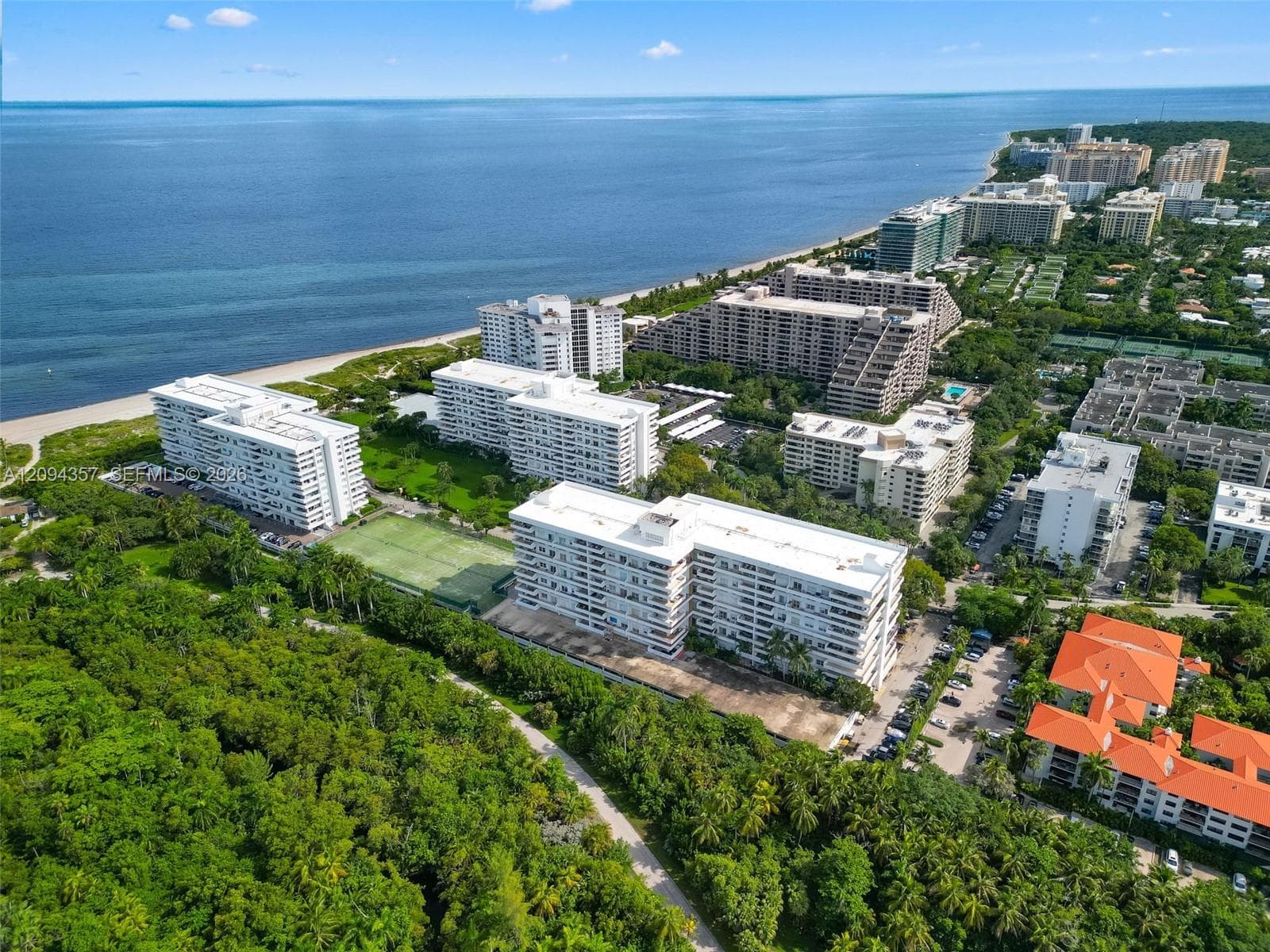 Commodore Club West · #1002 in Key Biscayne - Photo 36