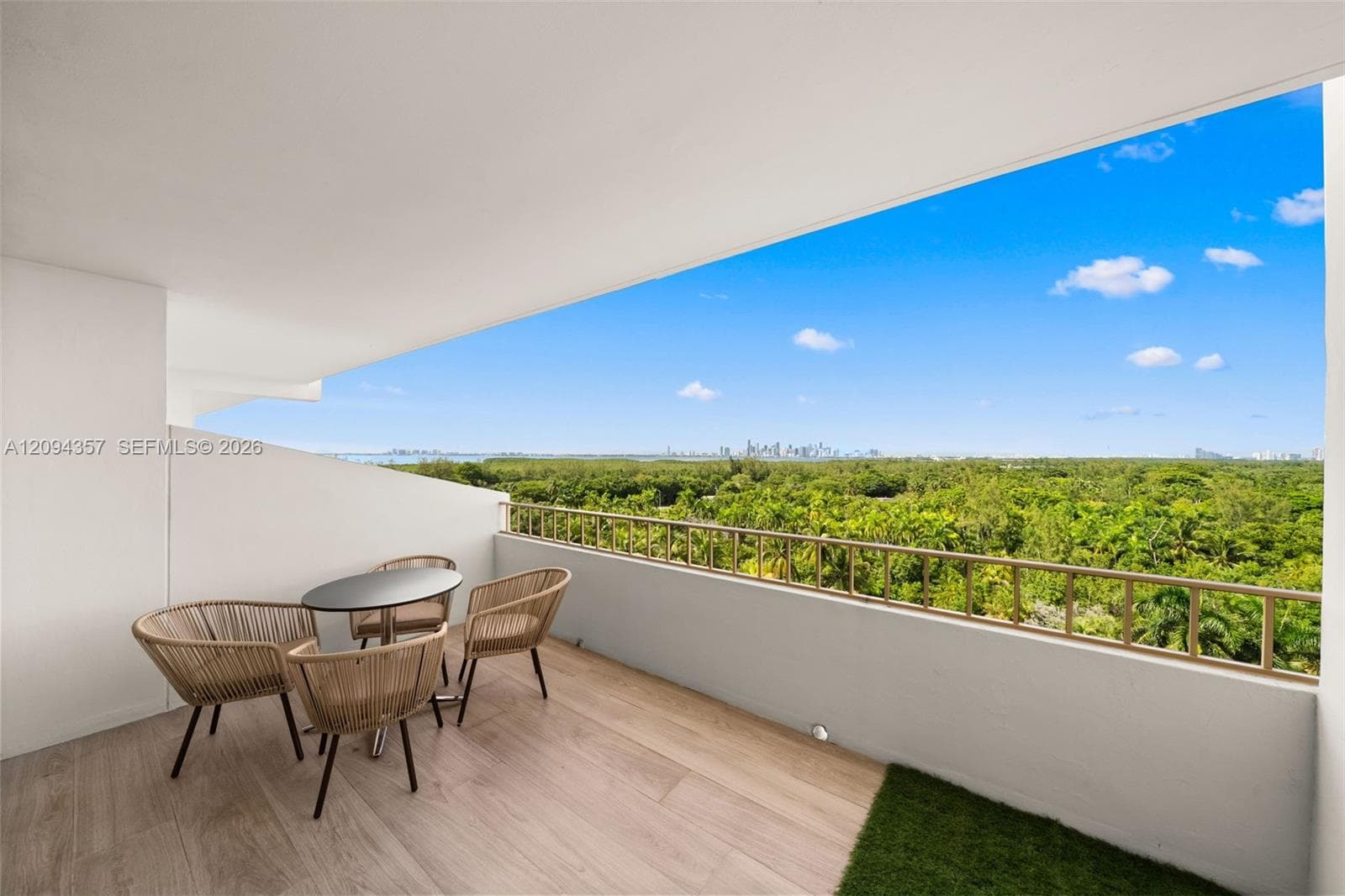 Commodore Club West · #1002 in Key Biscayne - Photo 14