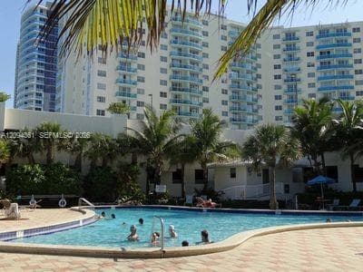 TIDES ON HOLLYWOOD BEACH · #10B in Hollywood - Photo 12