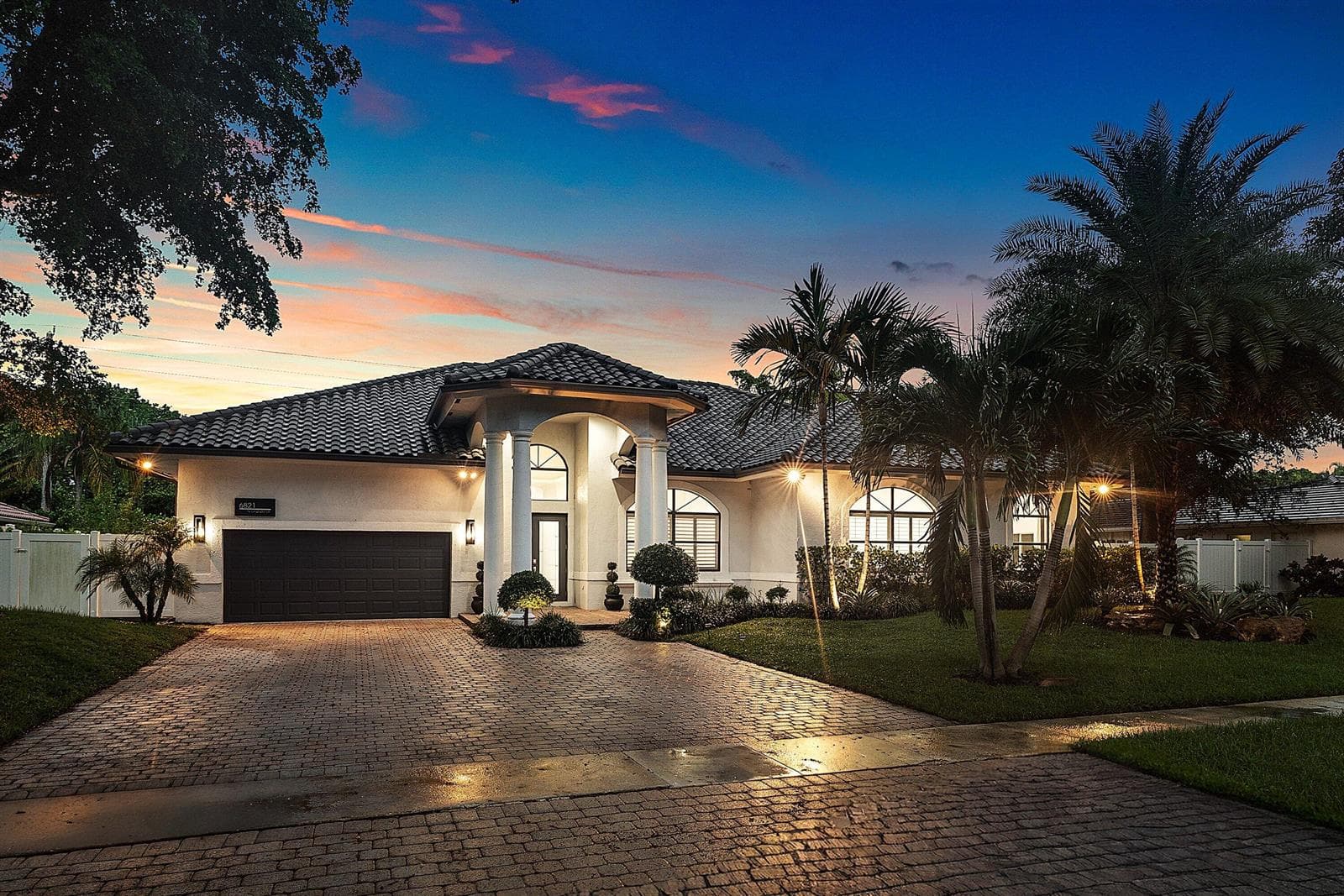 045-6821NorthGrandeDrive-BocaRaton-FL-33