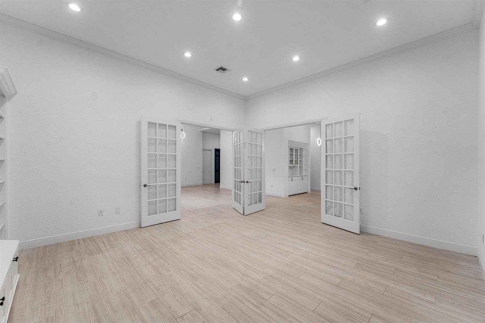 026-6821NorthGrandeDrive-BocaRaton-FL-33