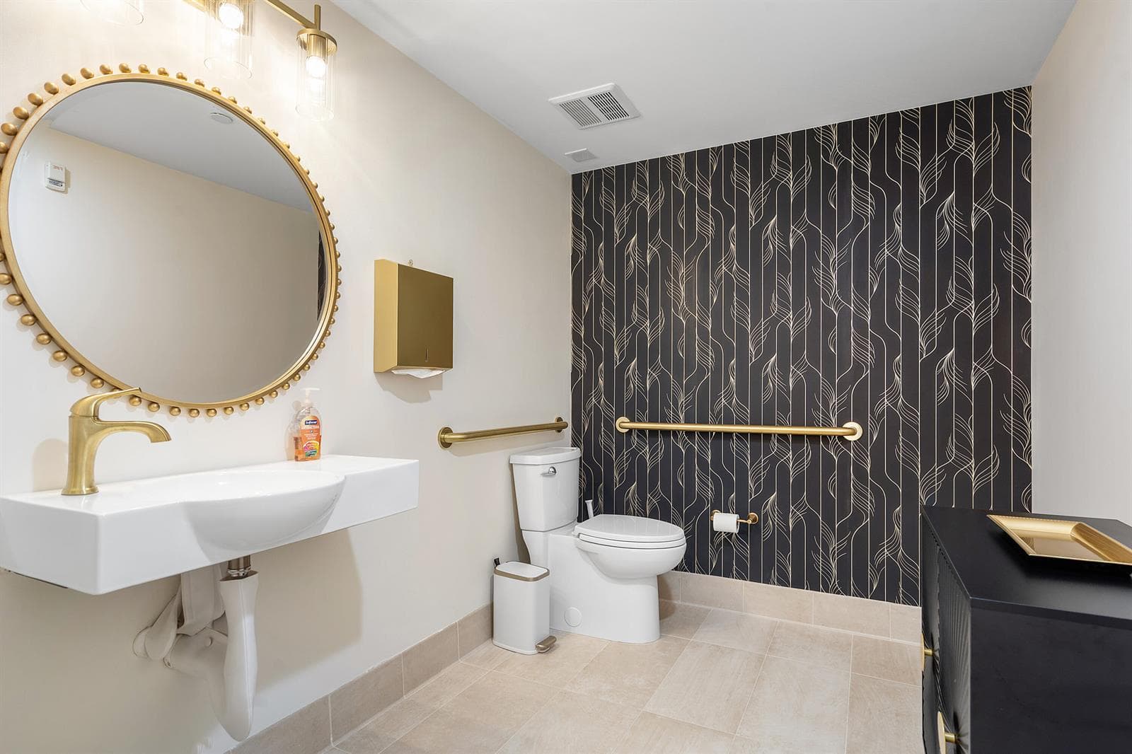 043-233SouthFederalHighway-605-BocaRaton