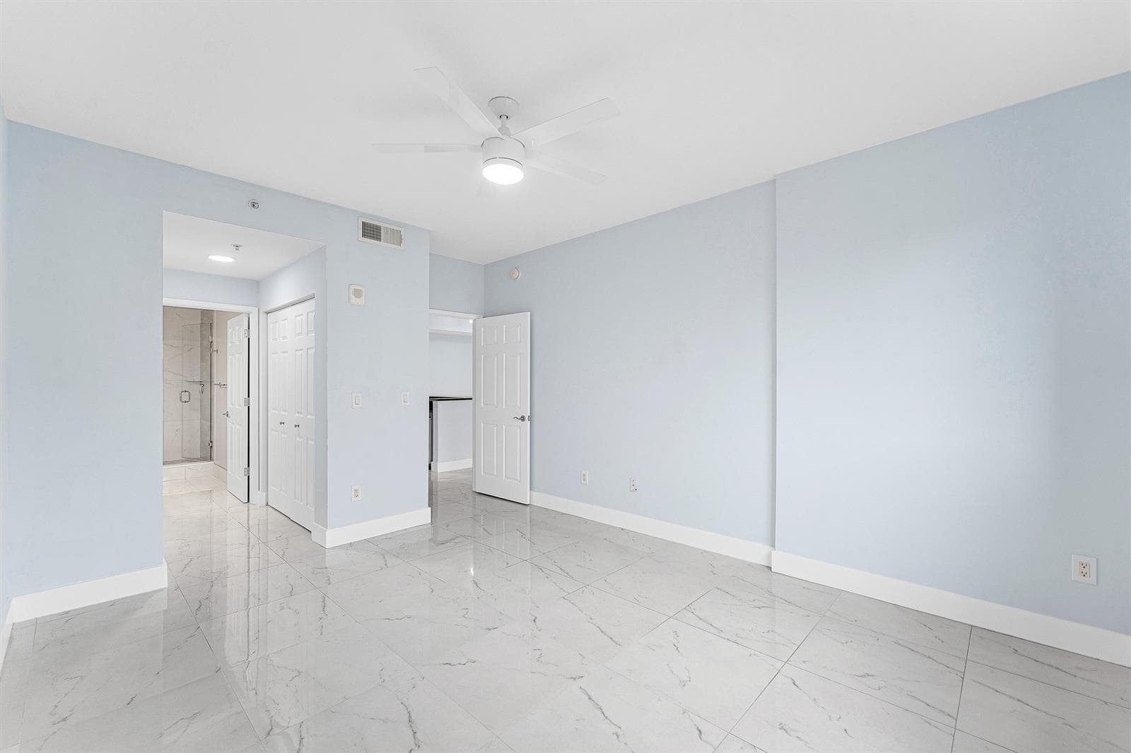 013-233SouthFederalHighway-605-BocaRaton