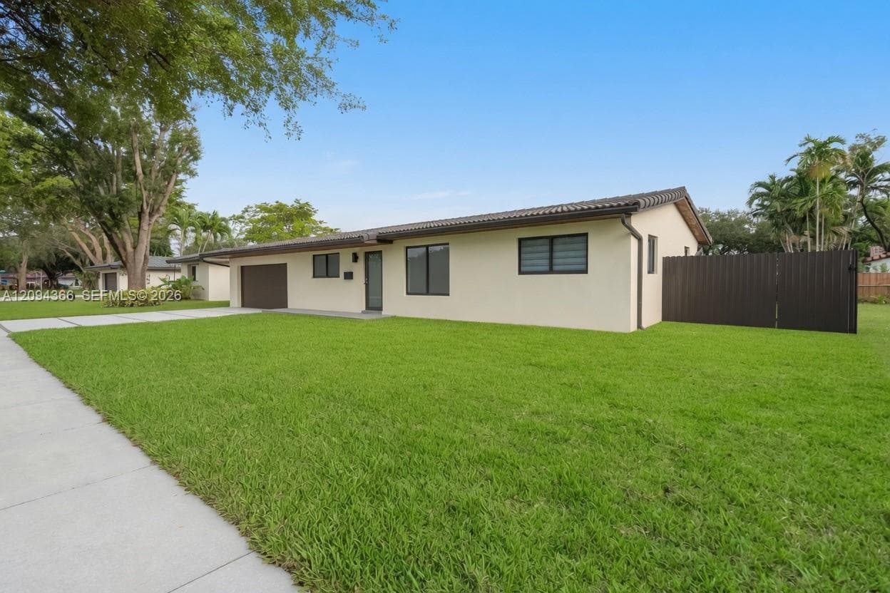14515 Mahogany Ct photo 3