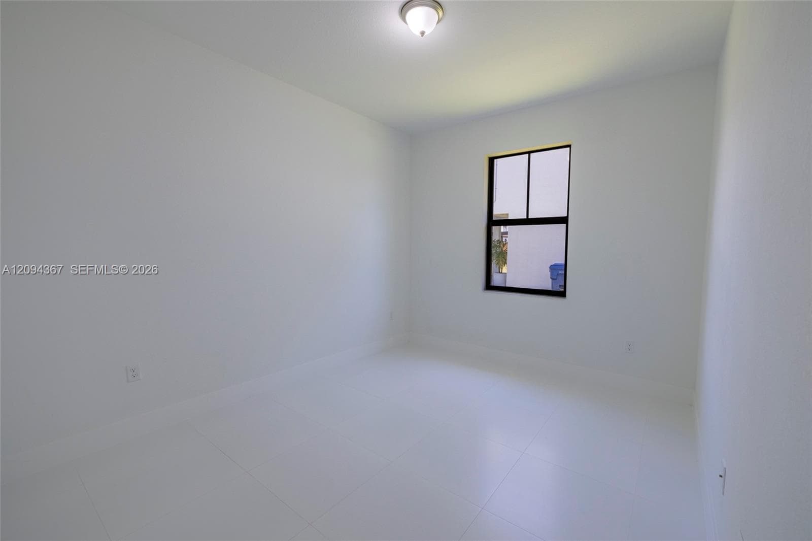2045 SW 155th Ave photo 9