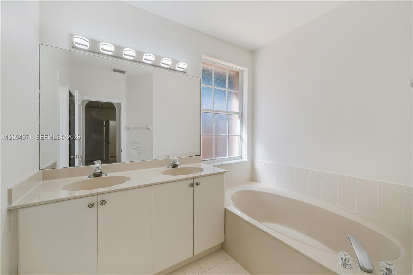 15470 SW 41st Ter photo 10