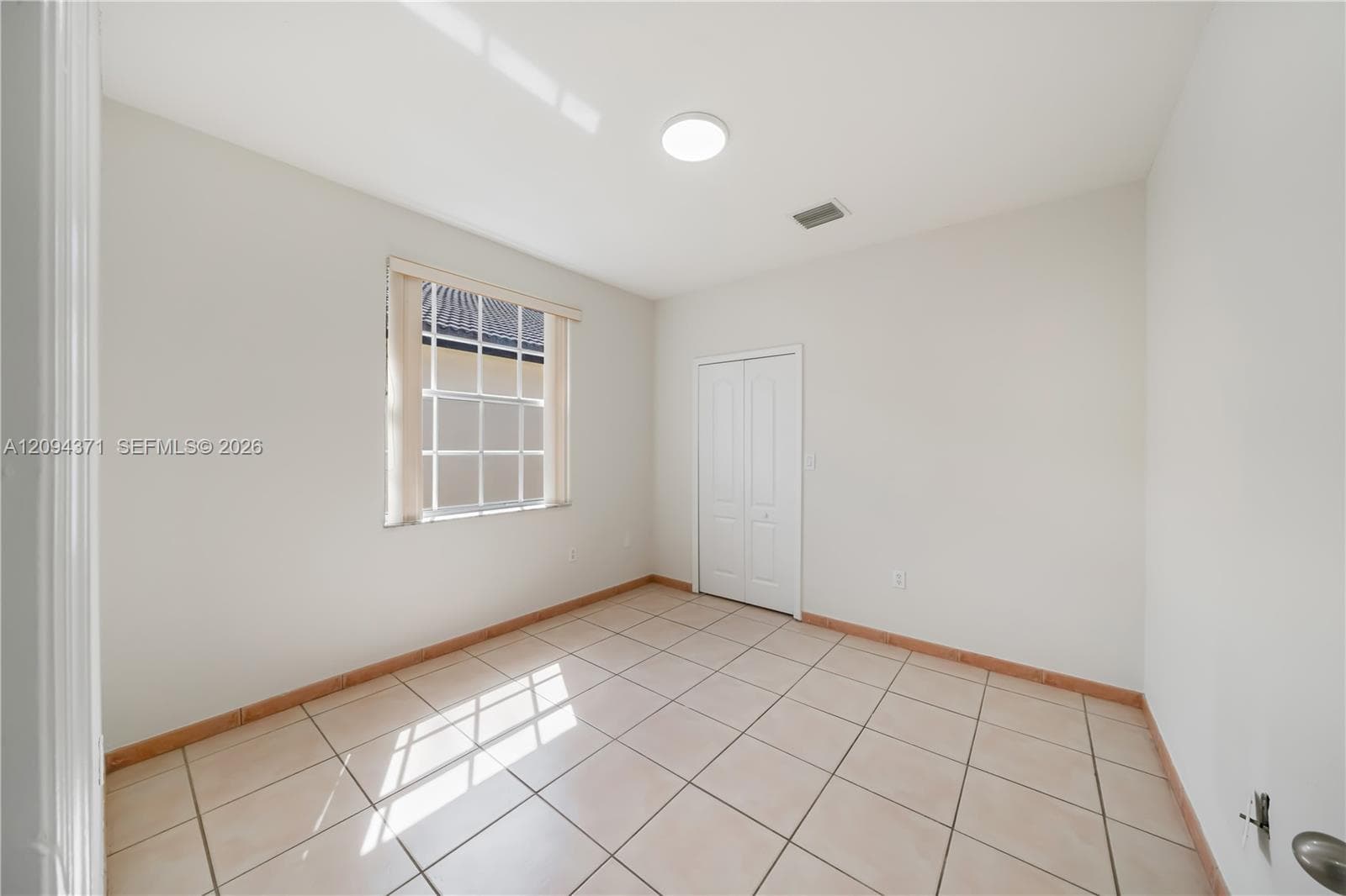 15470 SW 41st Ter photo 14