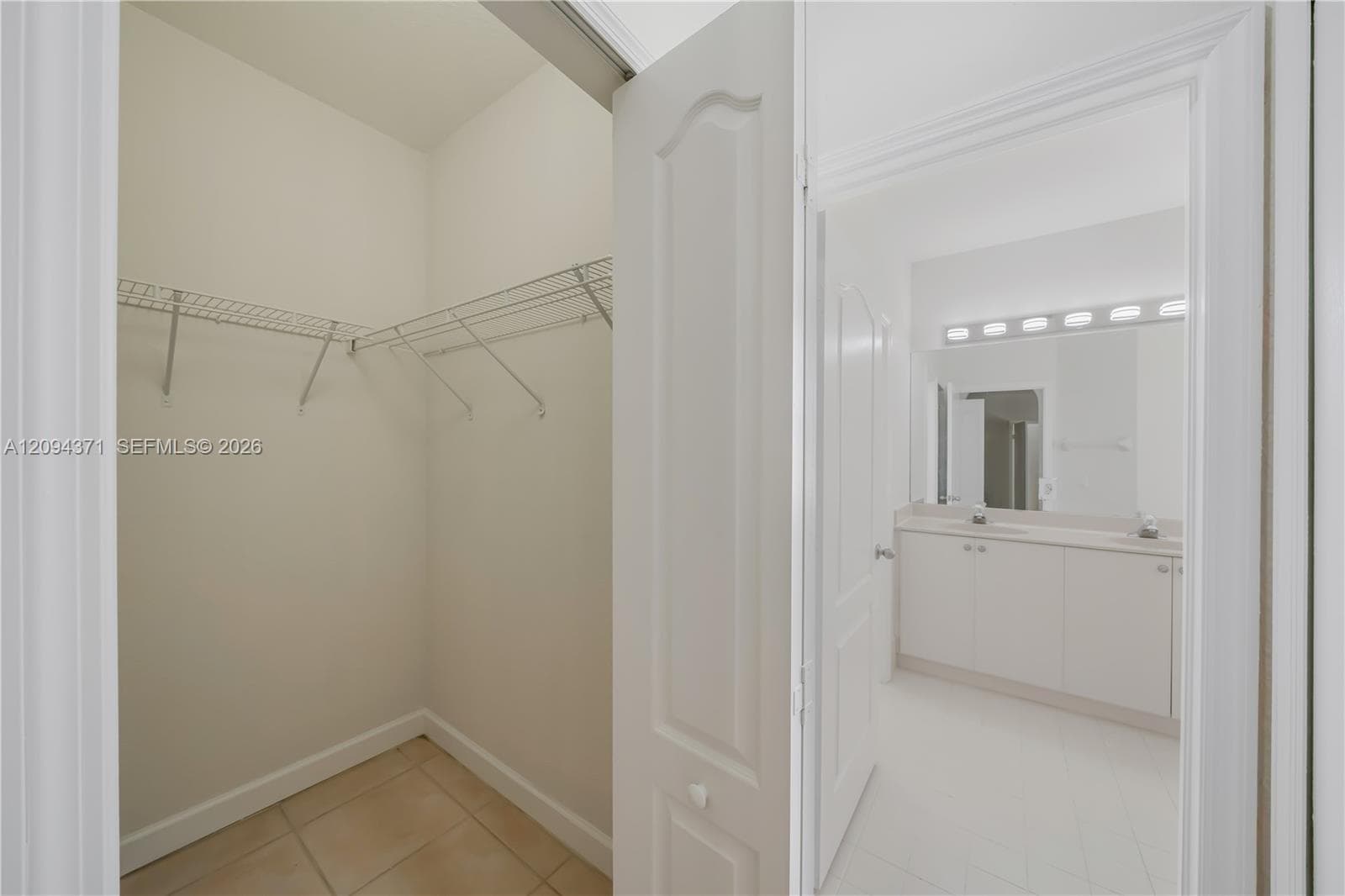 15470 SW 41st Ter photo 11