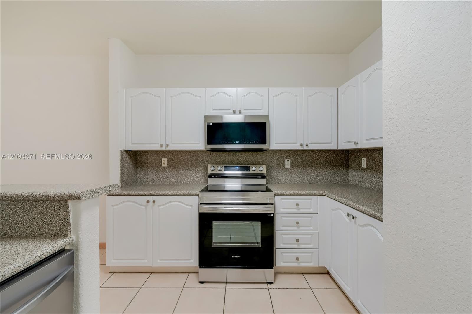 15470 SW 41st Ter photo 8