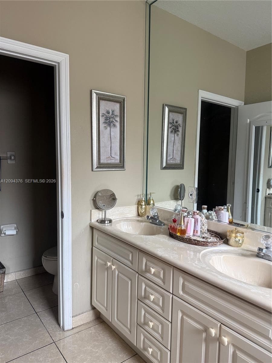 2924 SW 144th Pl photo 14