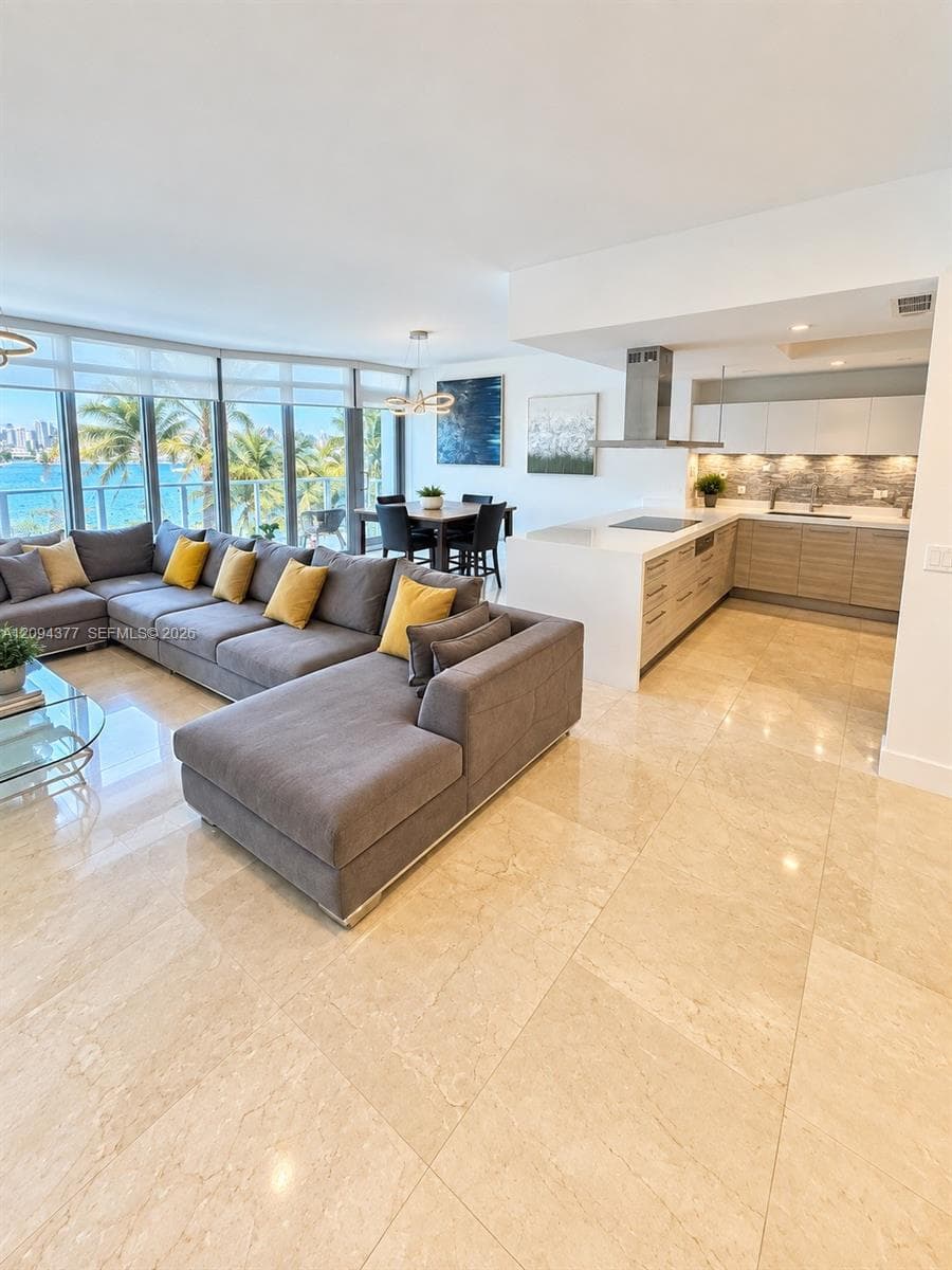 Marina Palms · #211 in North Miami Beach - Photo 4
