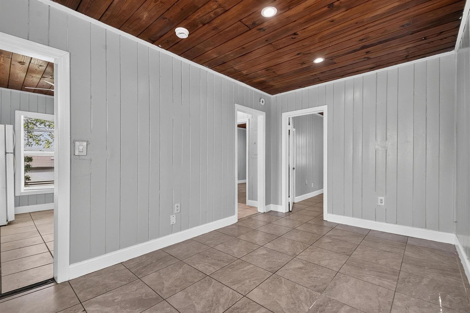 8877thSt-Unit200(8)