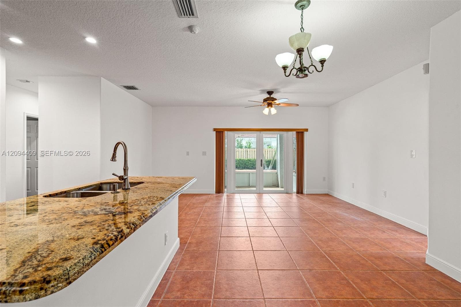 16148 SW 143rd St photo 9