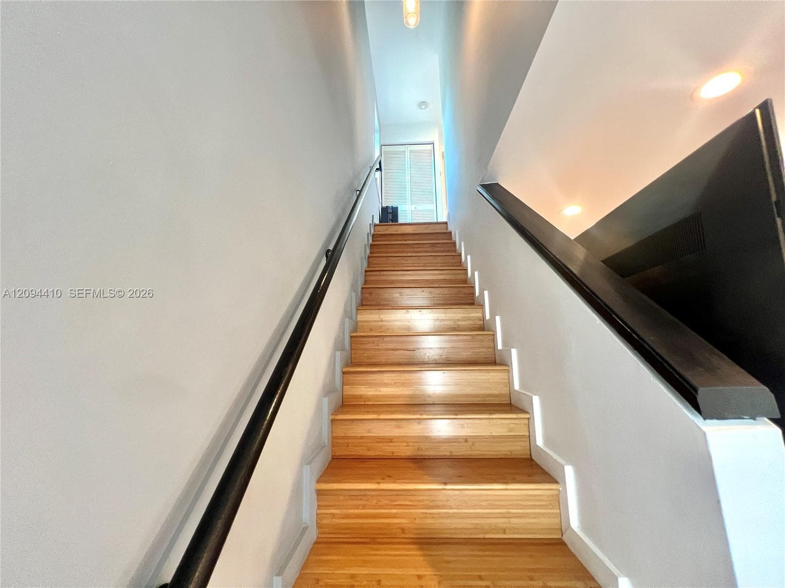 3158 Carter St photo 9