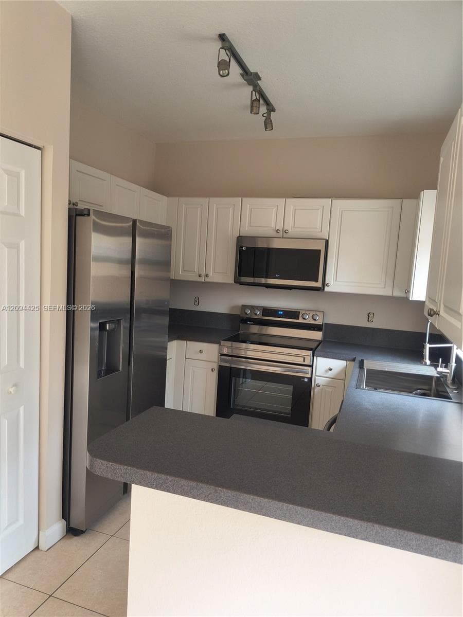 4146 NE 26th St #4146 photo 3