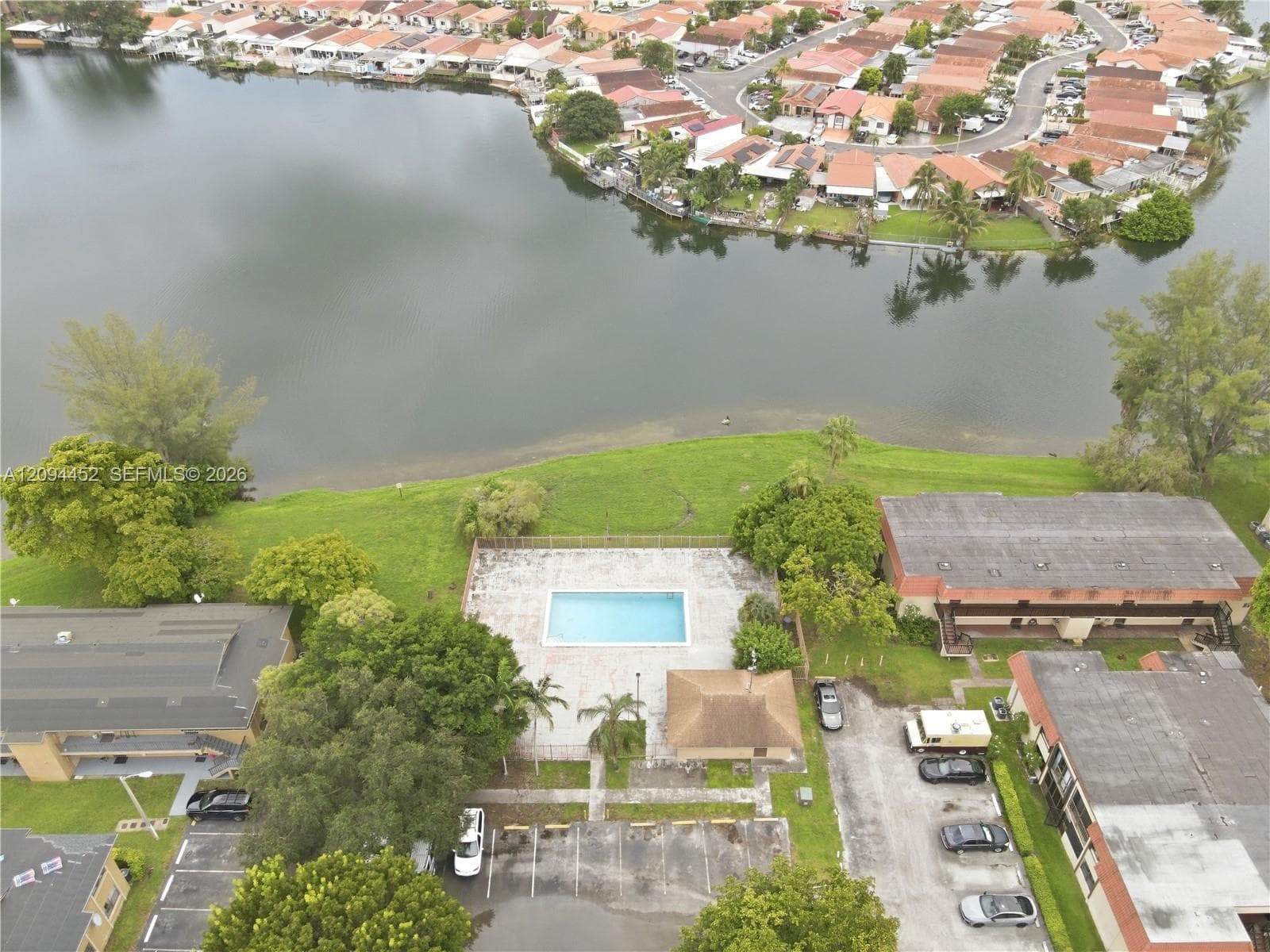 Lago Grande one Condo · #14-13 in Hialeah - Photo 25