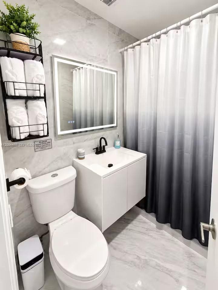 2634 Thomas St photo 9