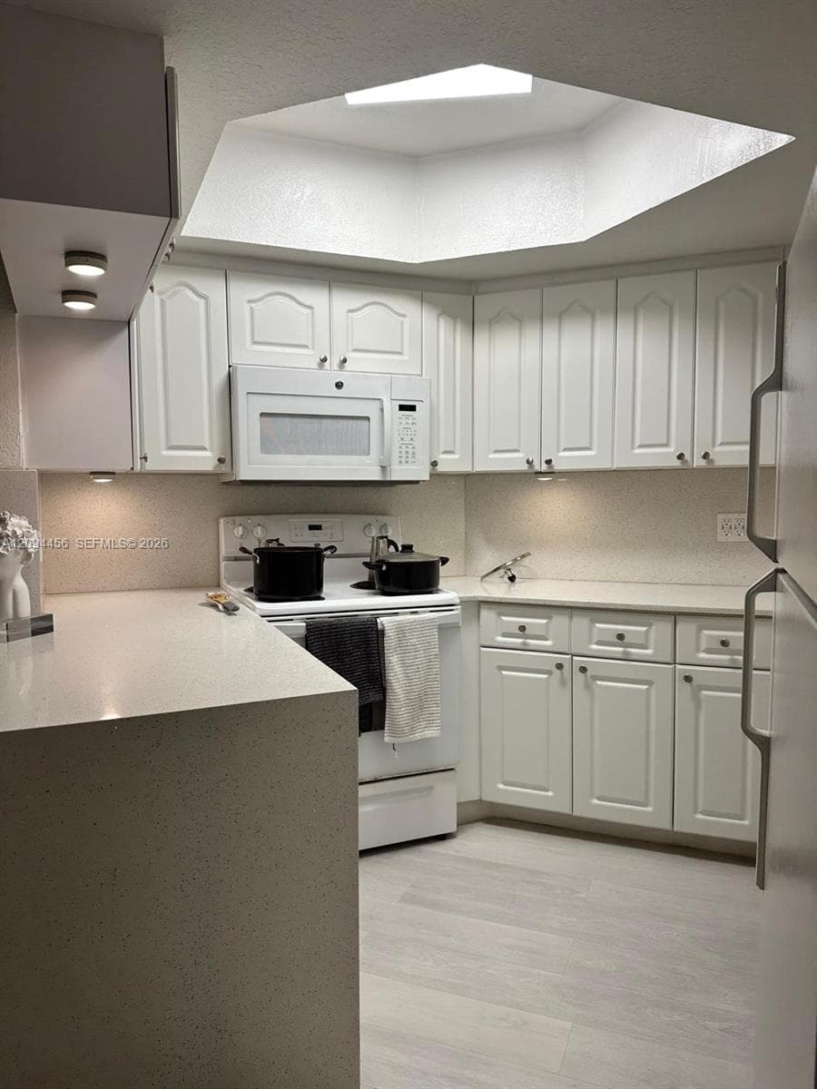 LAS VISTAS AT DORAL CONDO · #102 in Doral - Photo 4