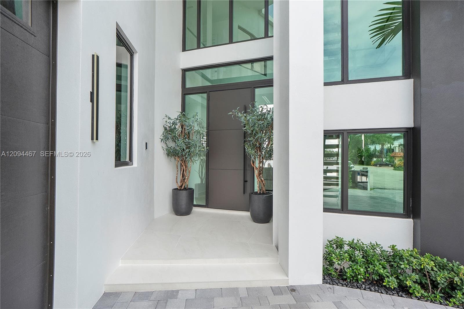 350 Circle Dr photo 22