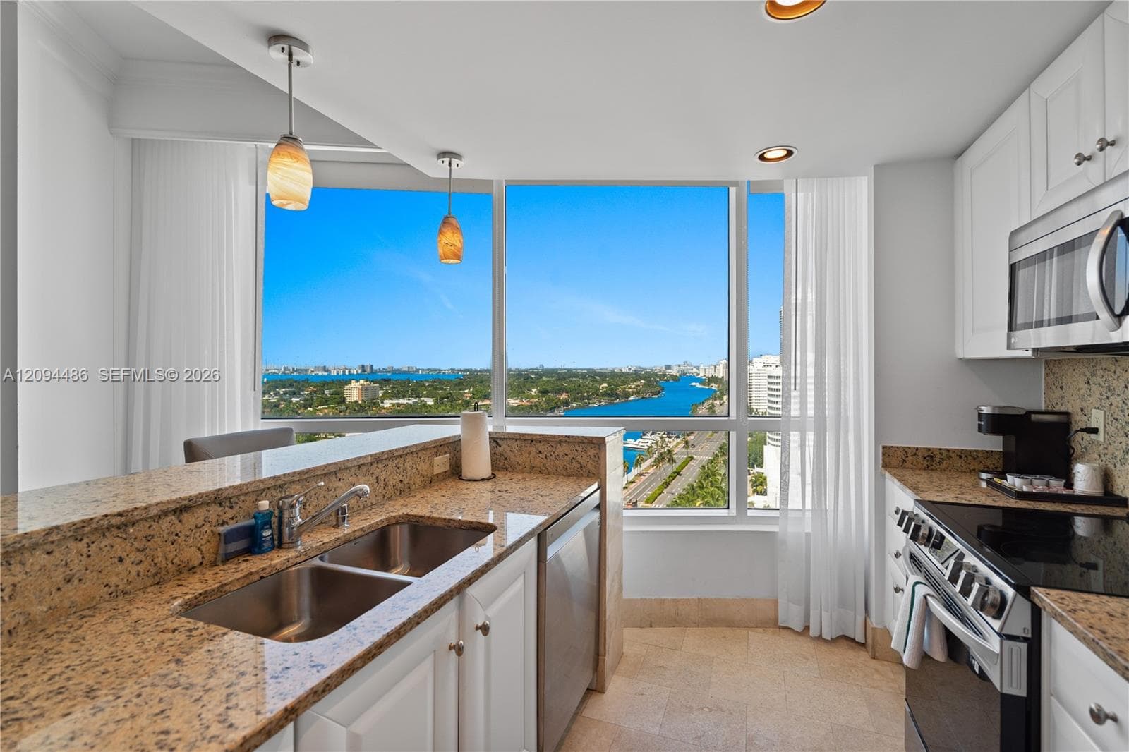 Fontainebleau Tresor · #1815 in Miami Beach - Photo 18