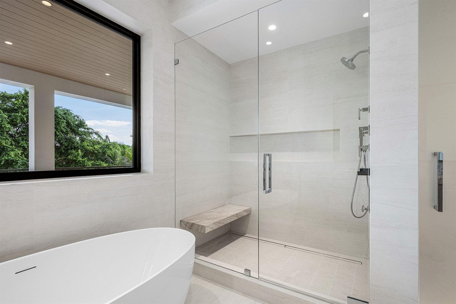 055-145AlhambraPlace-WestPalmBeach-FL-33