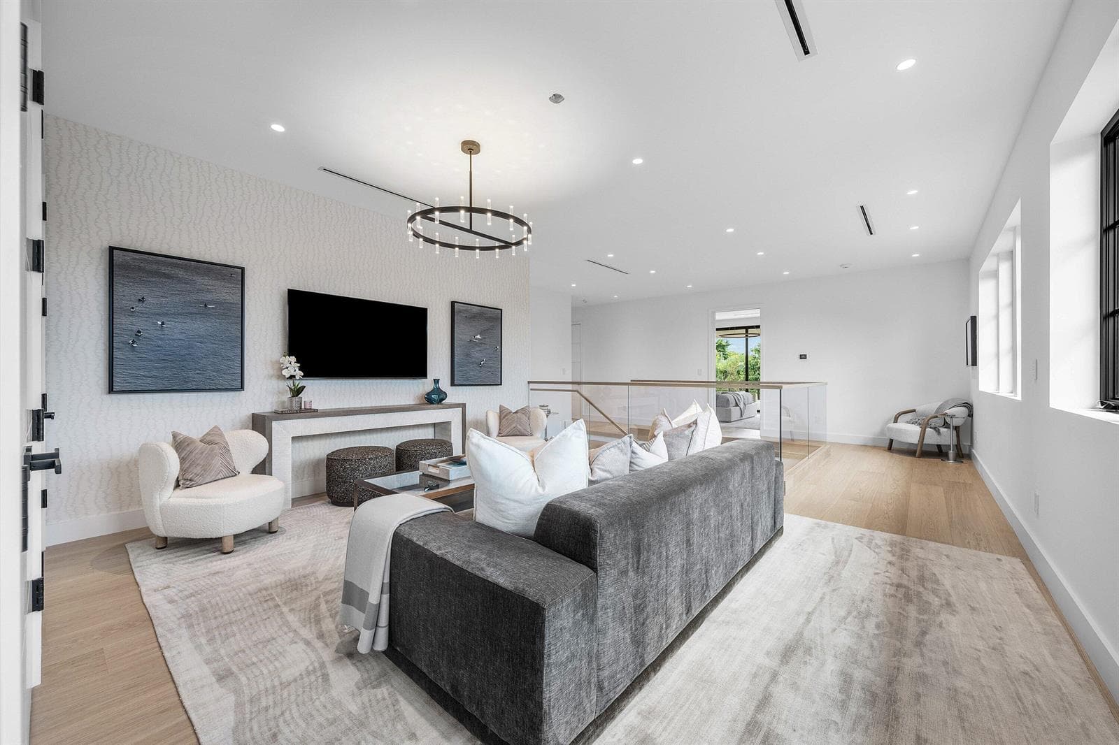 043-145AlhambraPlace-WestPalmBeach-FL-33