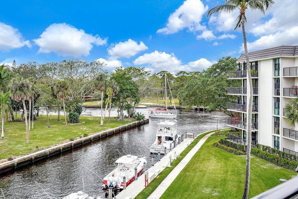 View of canal and New River