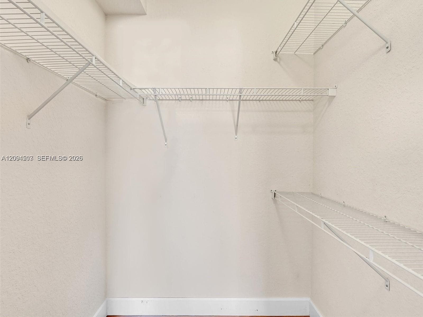 VALENCIA CONDO · #313 in South Miami - Photo 12
