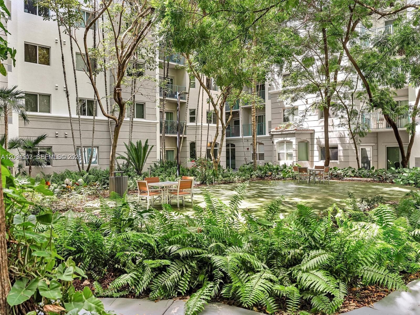 VALENCIA CONDO · #313 in South Miami - Photo 31