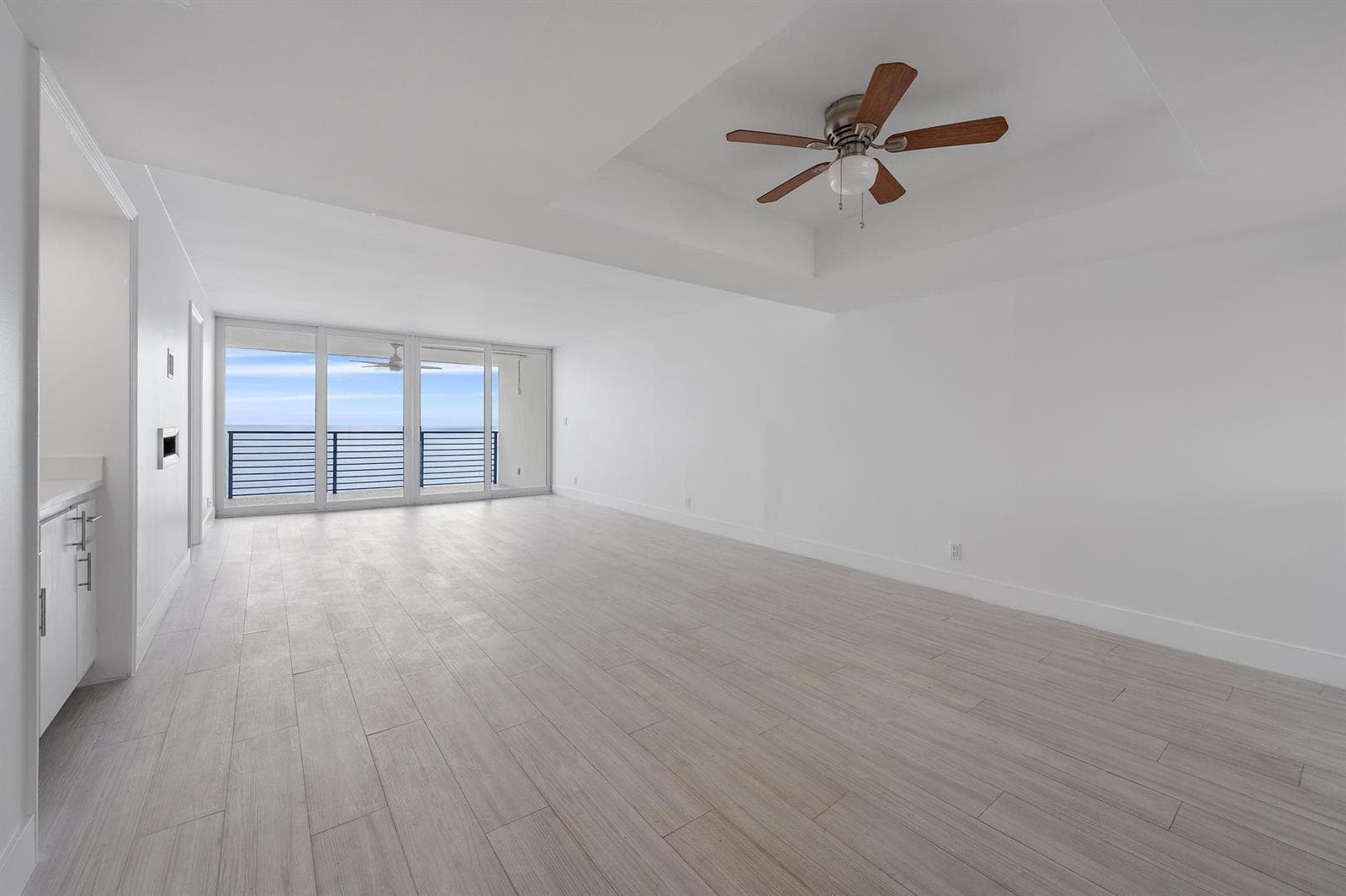 900 Ocean Dr 706-5