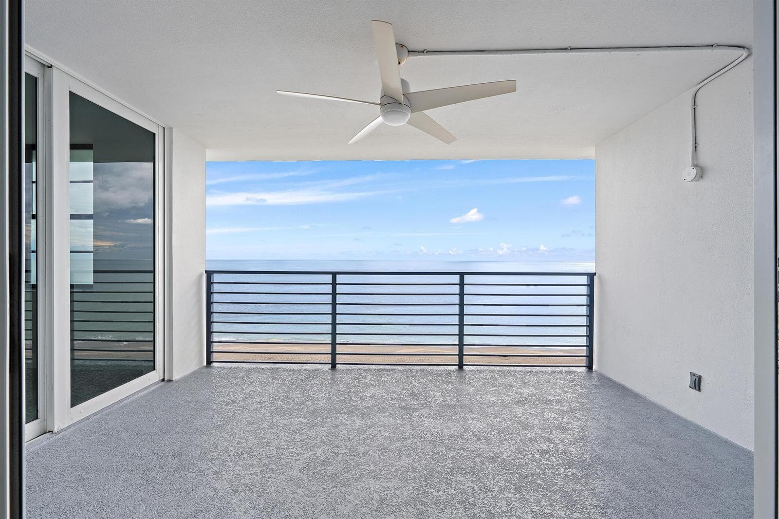 900 Ocean Dr 706-10