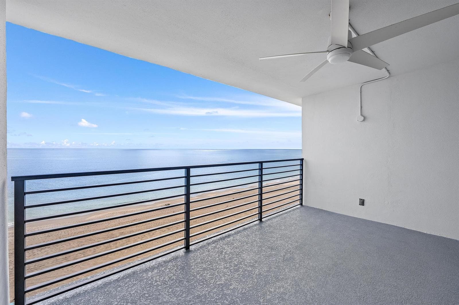900 Ocean Dr 706-11