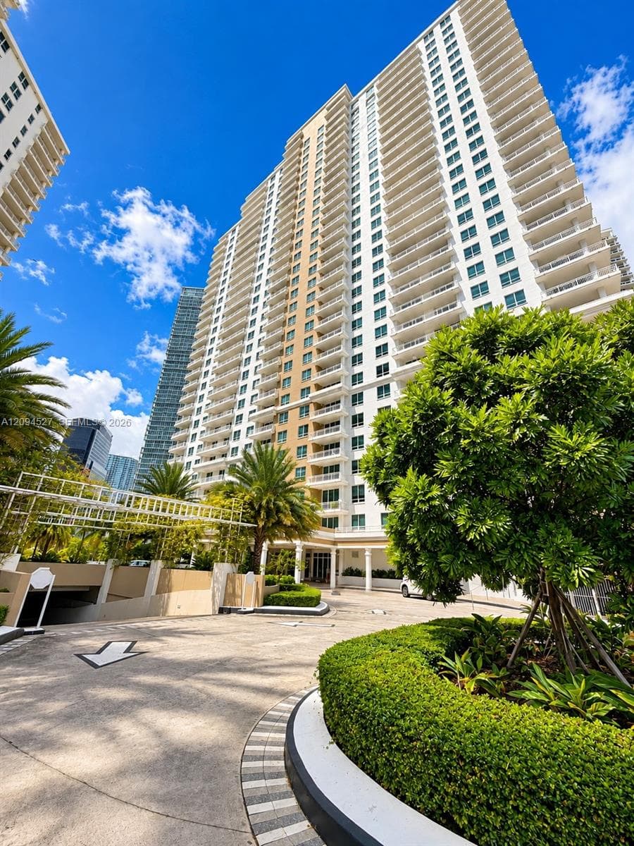 Courts Brickell Key · #2108 in Miami - Photo 6