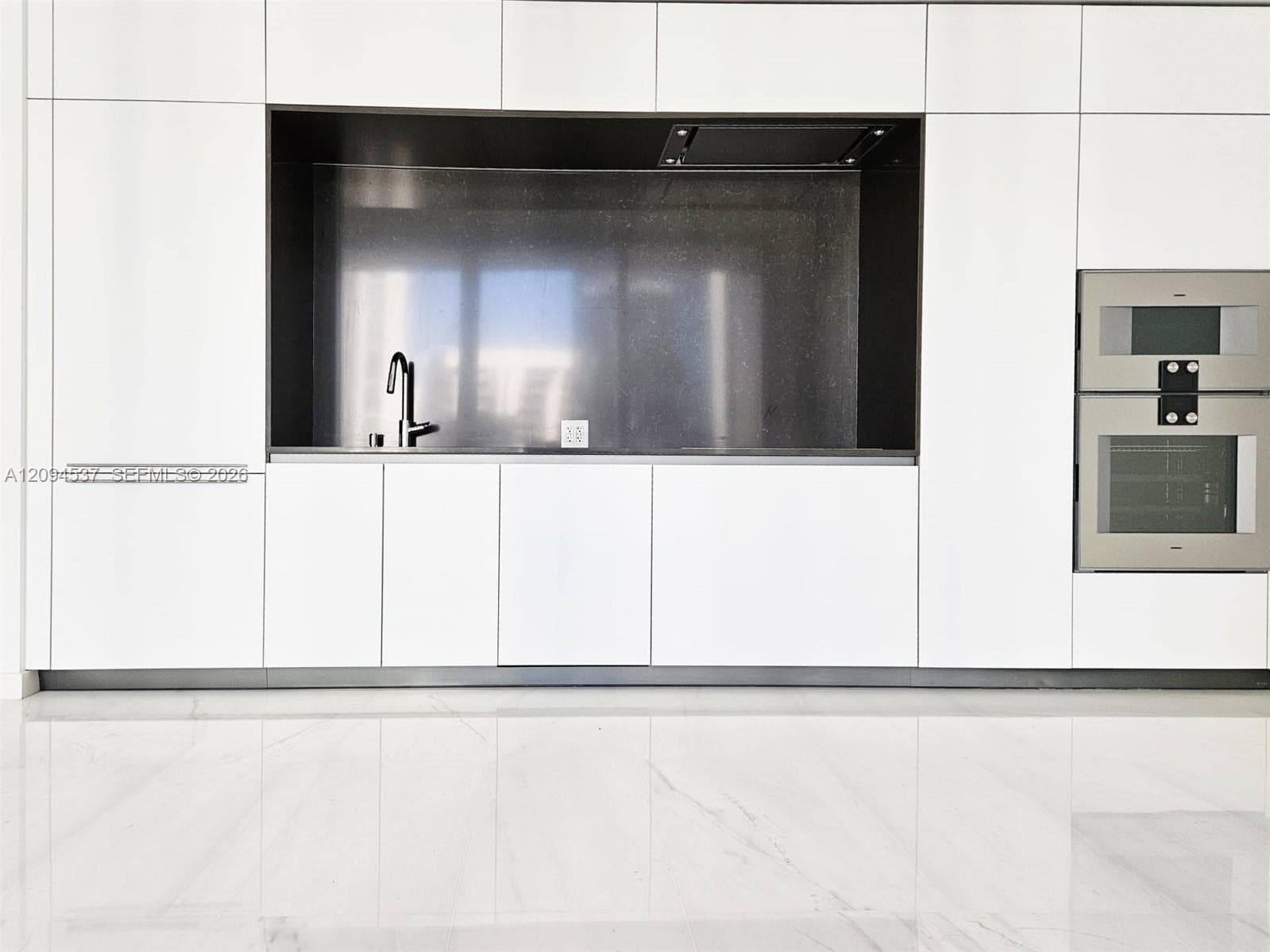 Aston Martin Residences · #2208W in Miami - Photo 5