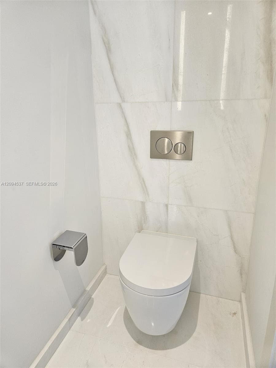 Aston Martin Residences · #2208W in Miami - Photo 9