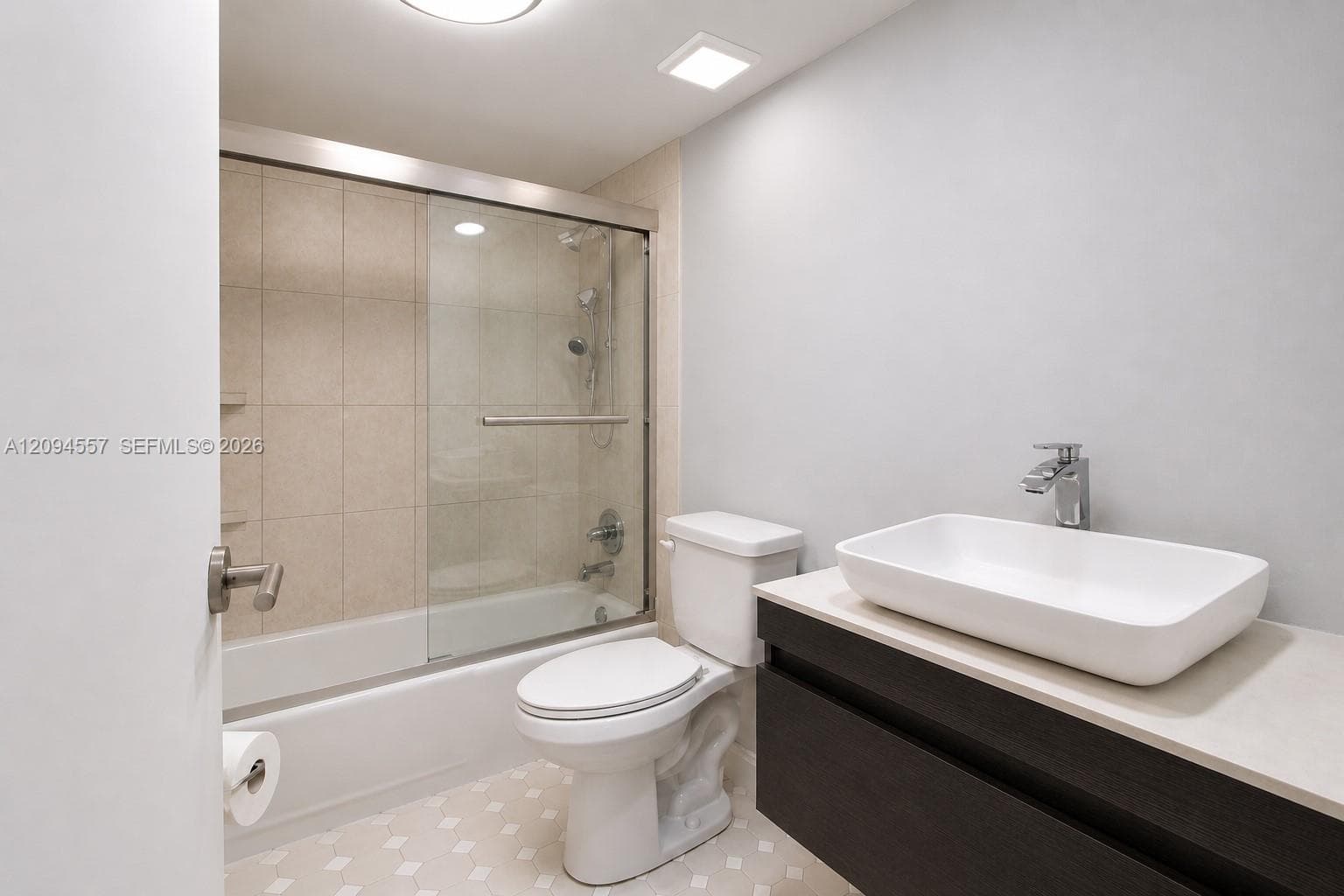 Brickell Key One · #A1113 in Miami - Photo 16