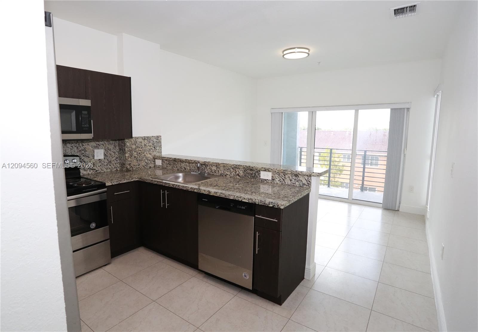 6171 Nw 182nd Ln · #305 in Hialeah - Photo 6
