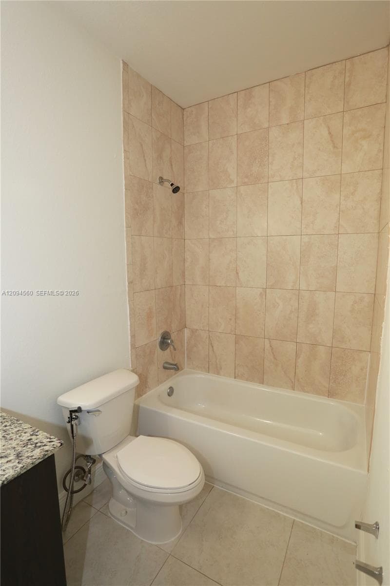 6171 Nw 182nd Ln · #305 in Hialeah - Photo 9