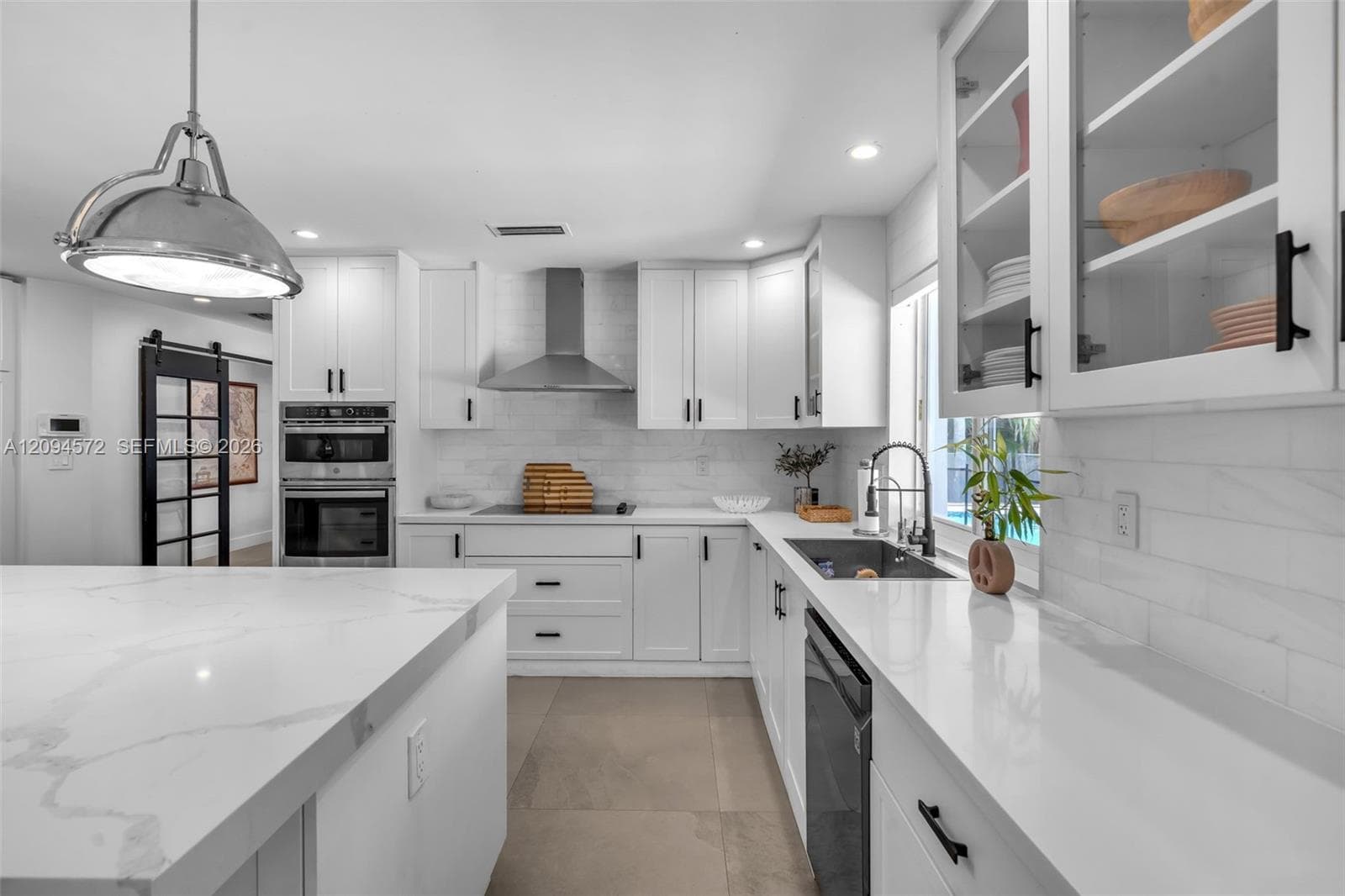 2471 NE 201st St photo 17