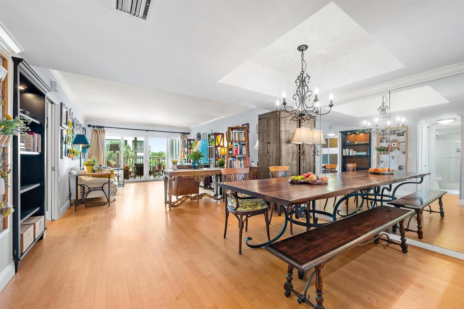 155 Yacht Club Dr 207-12