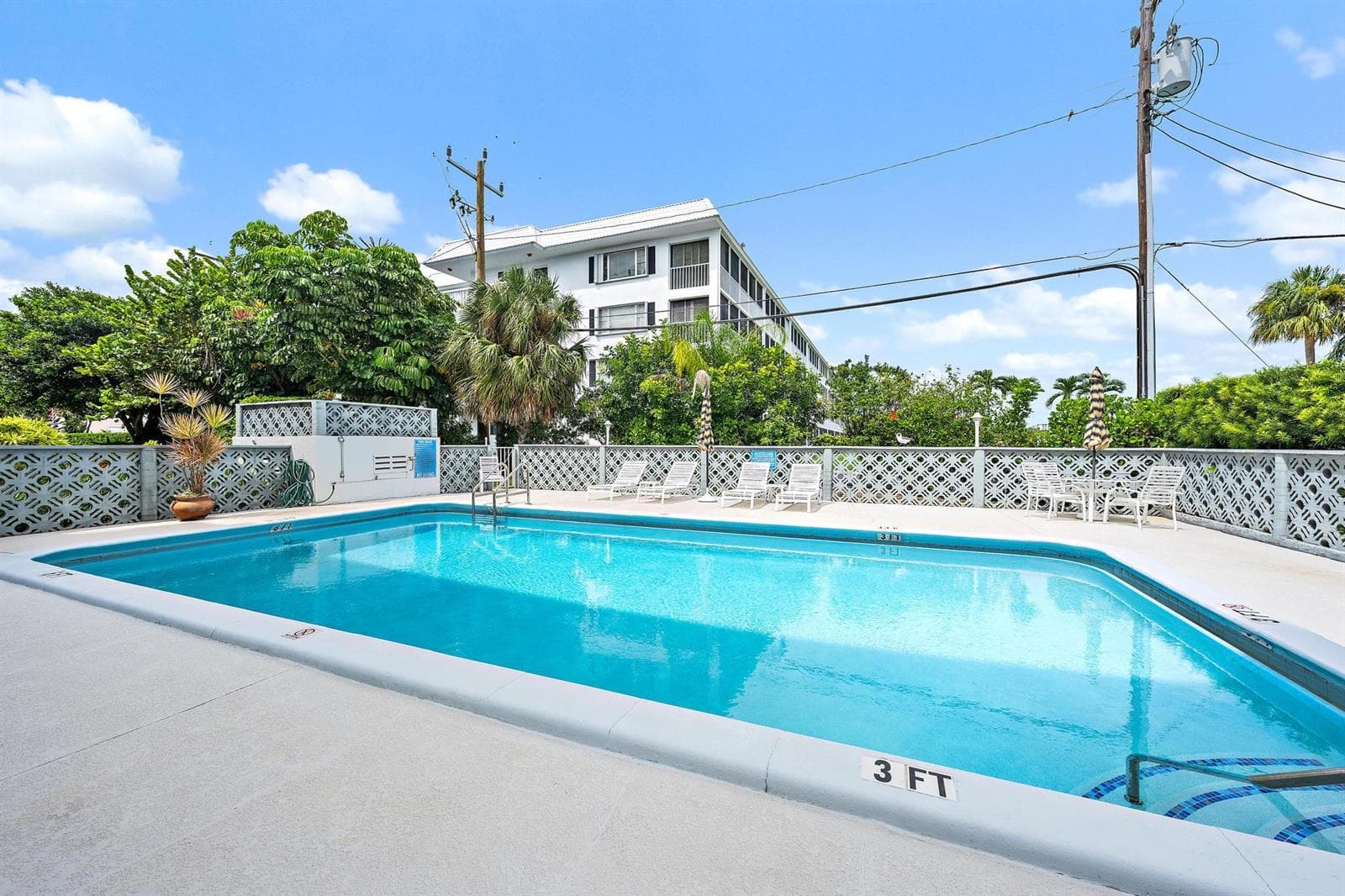 155 Yacht Club Dr 207-19