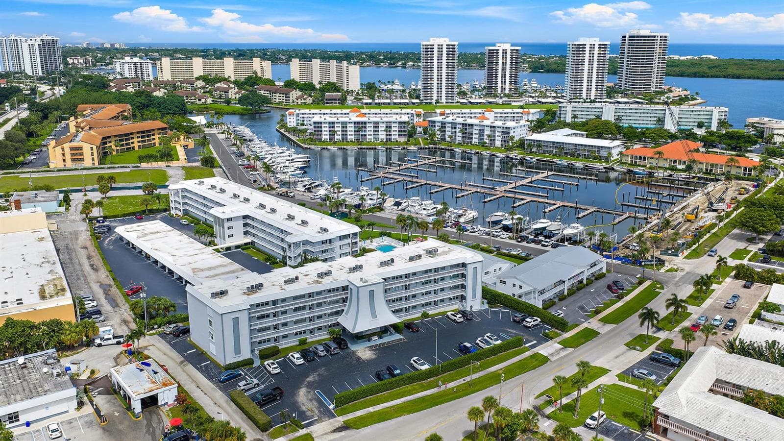 155 Yacht Club Dr 207-23