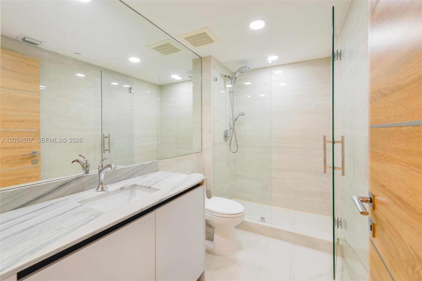 BEACH CLUB CONDO · #3702 in Hallandale Beach - Photo 22