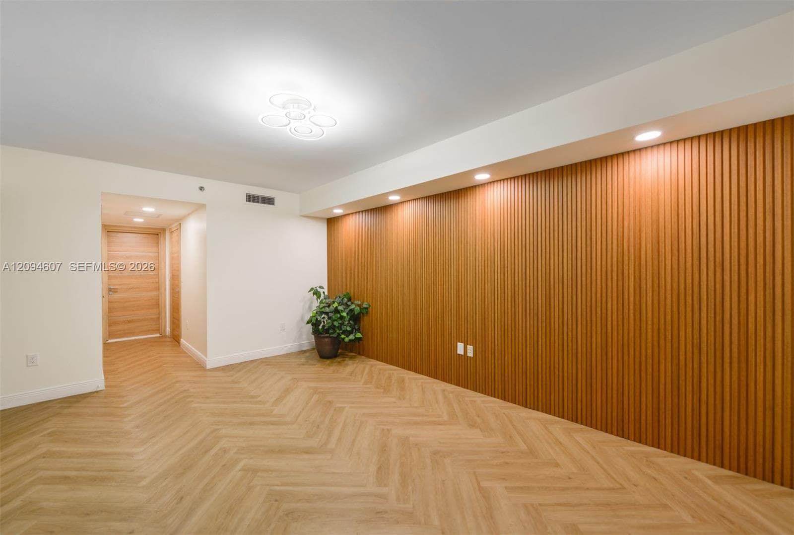 BEACH CLUB CONDO · #3702 in Hallandale Beach - Photo 28