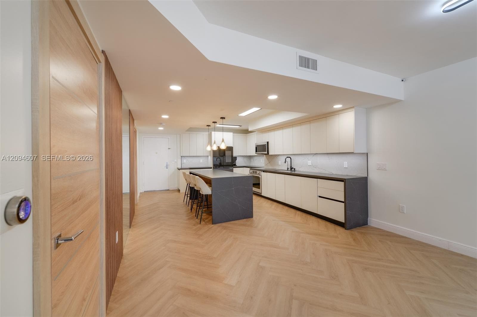 BEACH CLUB CONDO · #3702 in Hallandale Beach - Photo 9