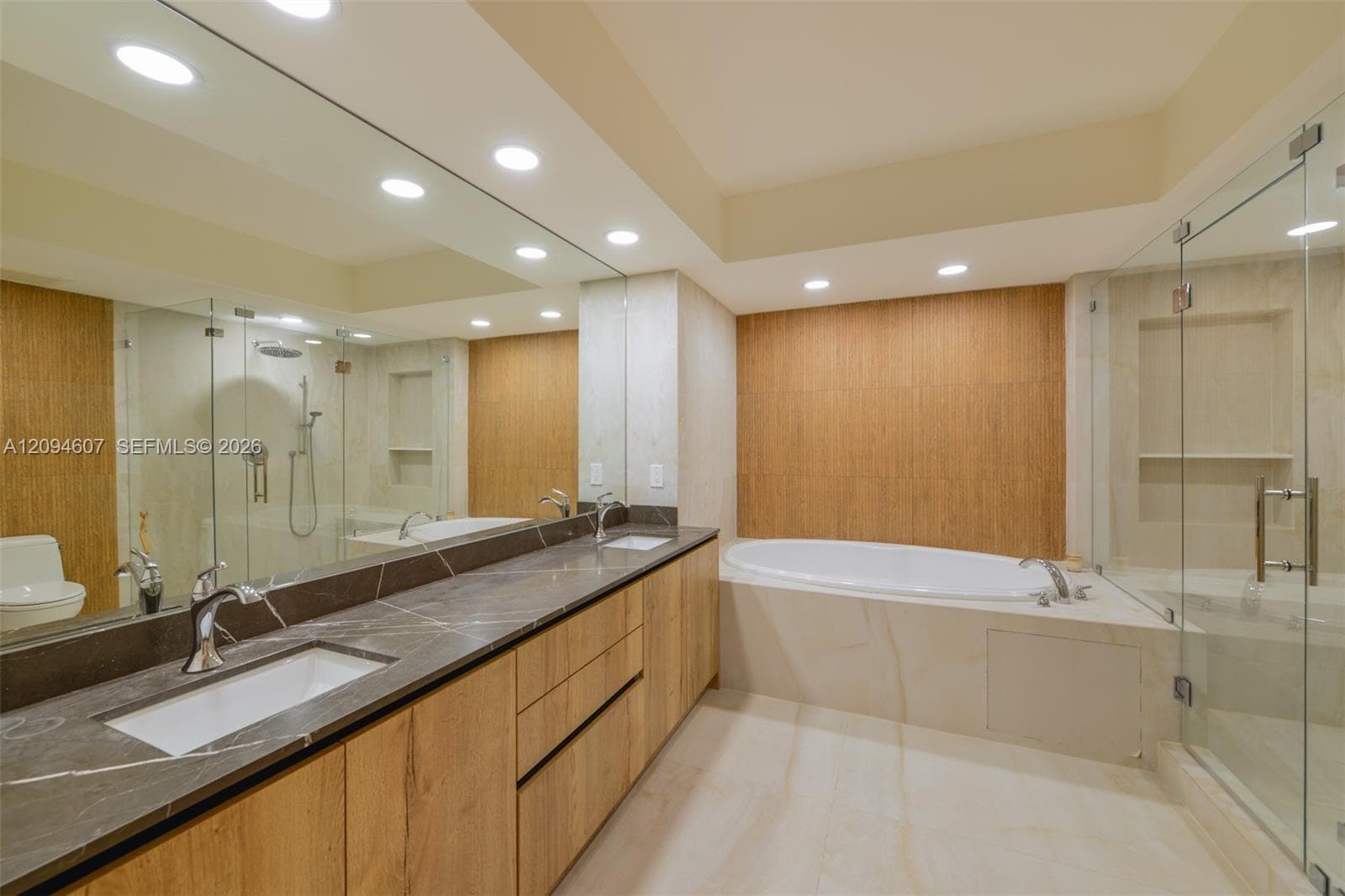 BEACH CLUB CONDO · #3702 in Hallandale Beach - Photo 34