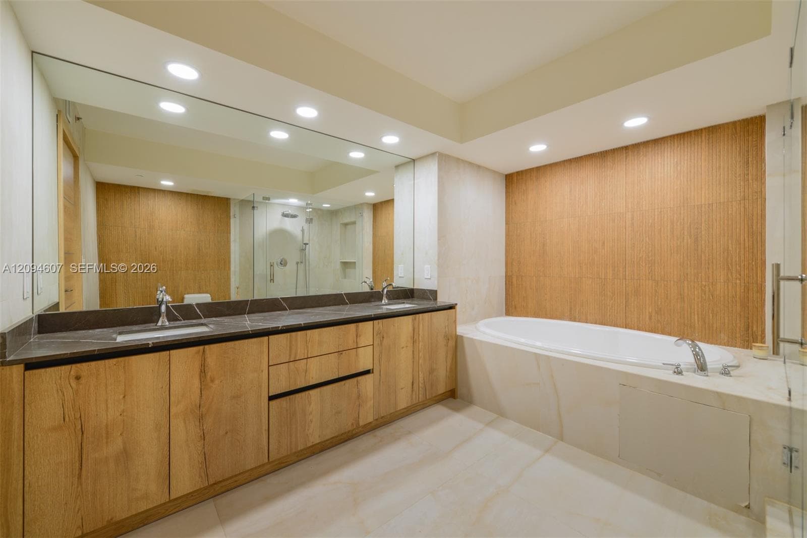BEACH CLUB CONDO · #3702 in Hallandale Beach - Photo 33