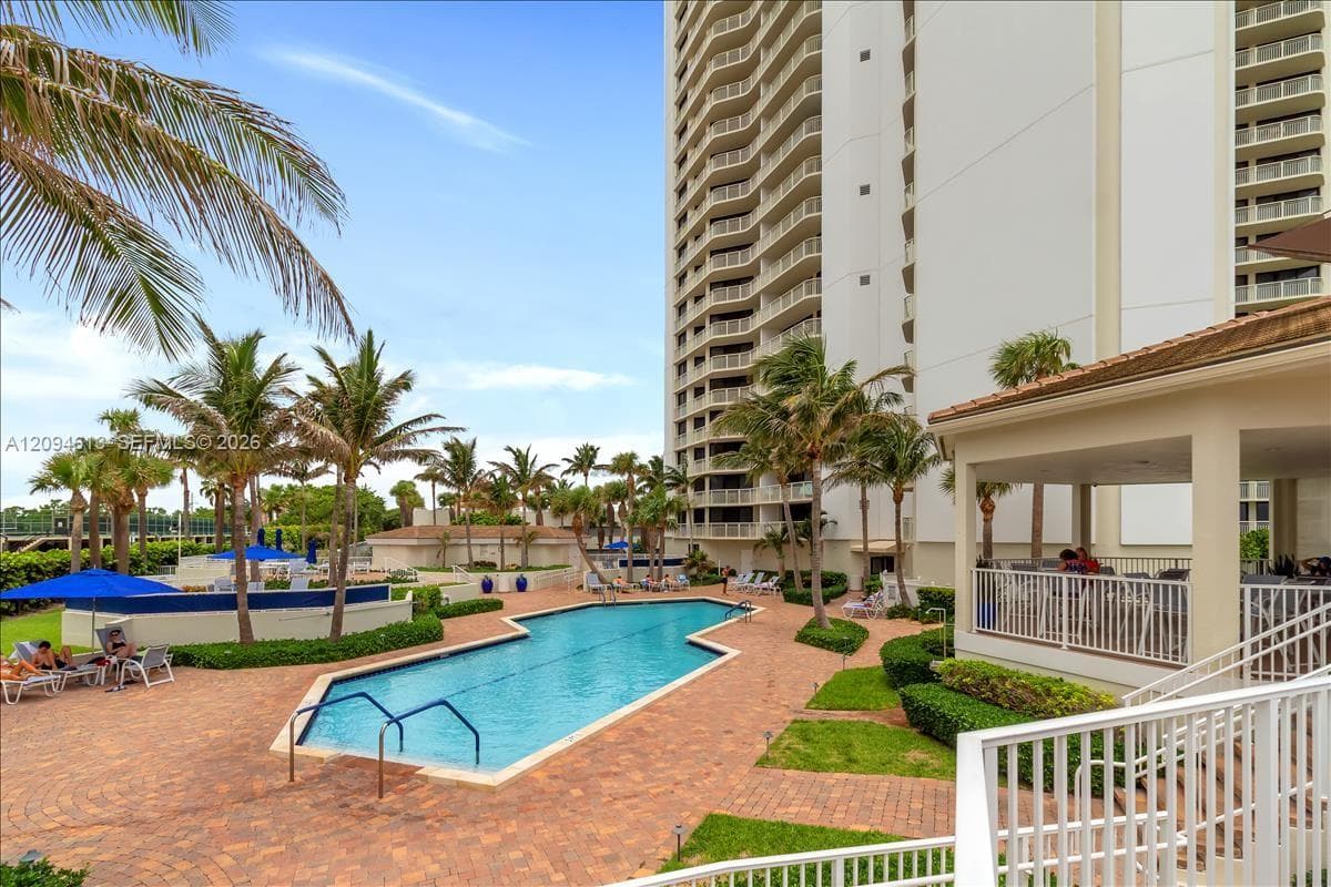 TIARA · #3B in Singer Island - Photo 32