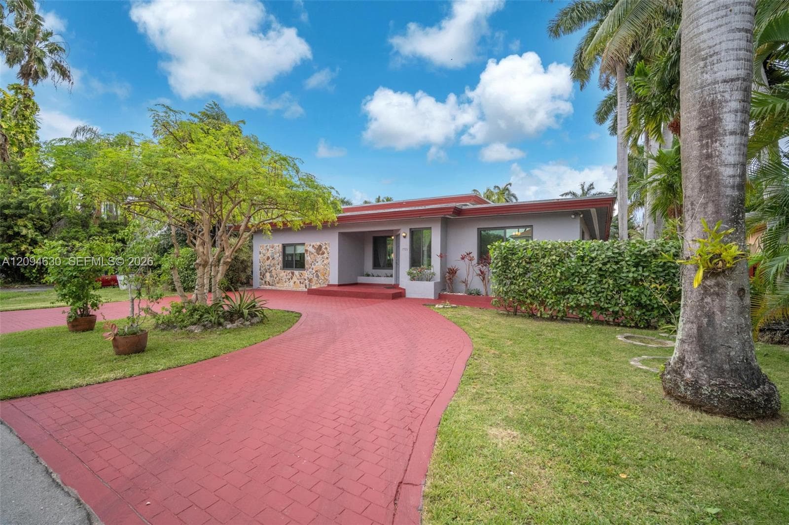 7701 Center Bay Dr photo 5